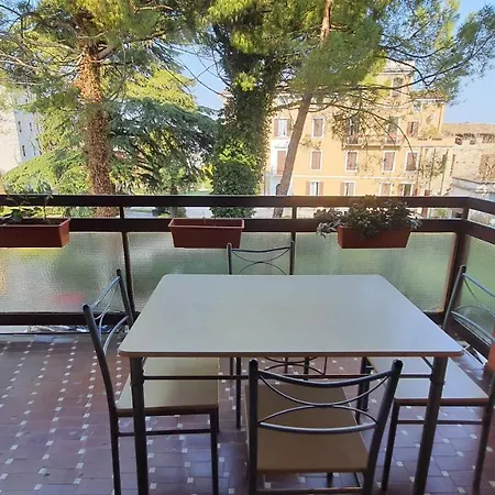 Daire Casa Imma Lake, Center And Everything Need Desenzano del Garda